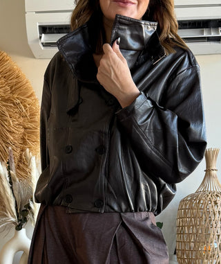 🧥 Chaqueta efecto piel “Trendy Luxe”