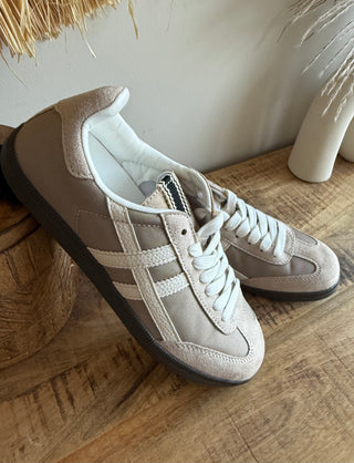 🤍 Sneakers Retro Combinadas (Copia)