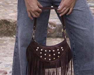 Bolso Flecos Suede con Tachuelas