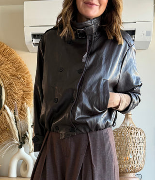 🧥 Chaqueta efecto piel “Trendy Luxe”
