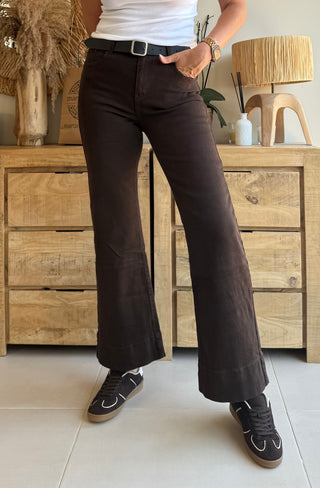 Pantalón  con dobladillo ancho