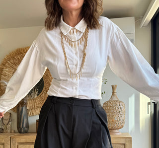 Camisa Blanca Manga Abullonada “Essential Chic”