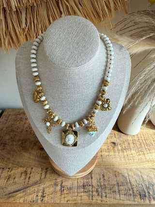 Collar Boho Camafeo Blanco