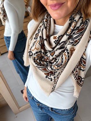 Fular paisley Beige estampado