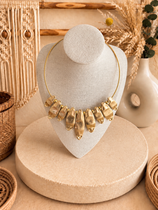 Collar Aura