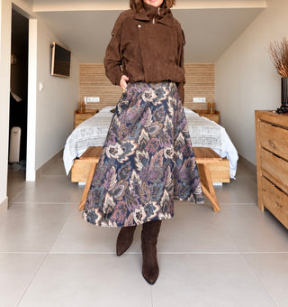 Falda midi estampado paisley con cinturón