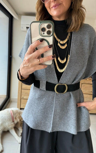 Collar triple dorado con cadena negra