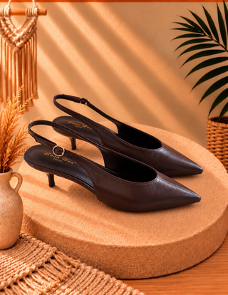 Zapatos destalonados de punta con tacón bajo
