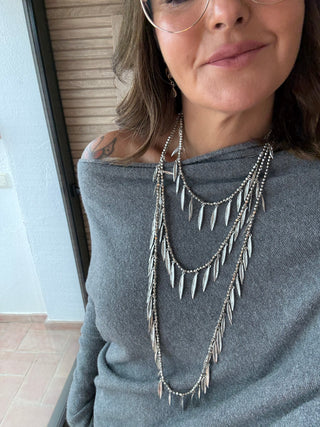 Collar de acero “Hoja Tribal”