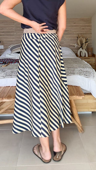 Falda Midi Asimétrica Rayas Mediterráneo