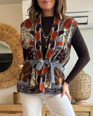 🧵 Chaleco de terciopelo bordado artesanal