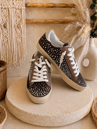 Zapatilla Studs Chocolate