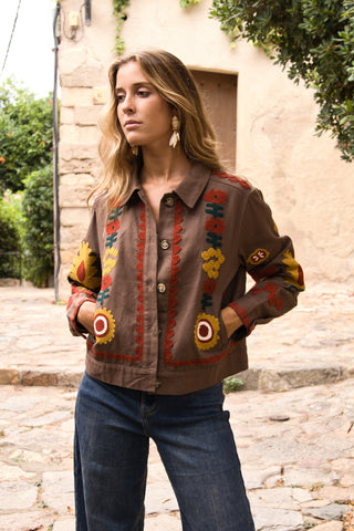 Chaqueta Bordada Alma ❤️