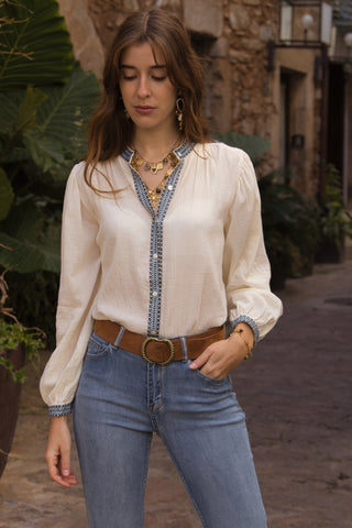 Blusa Bordada Étnica