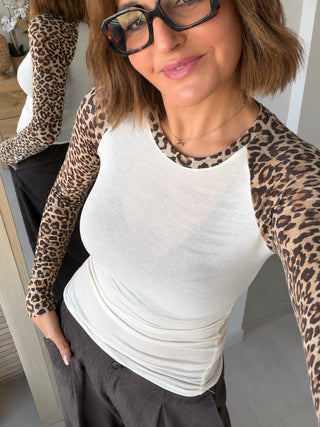 Camiseta combinada animal print