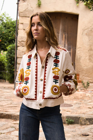 Chaqueta Bordada Alma ❤️