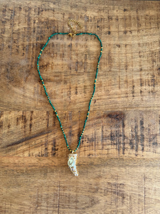 Collar cuerno piedra