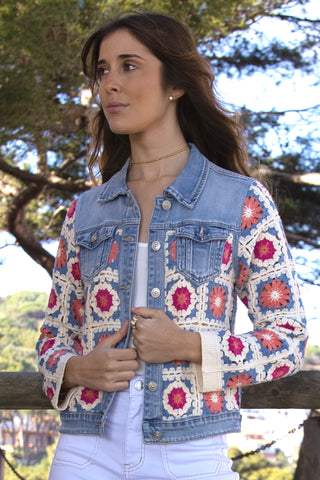 Chaqueta Denim Crochet Artesanal “Mediterránea”