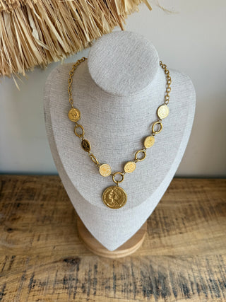 Collar Monedas Imperio Dorado