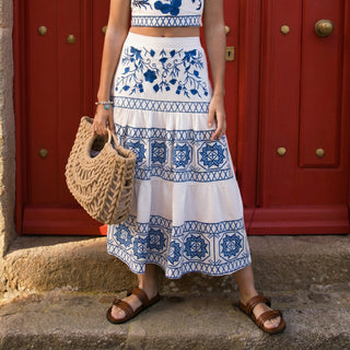 Falda bordada azul Mediterráneo