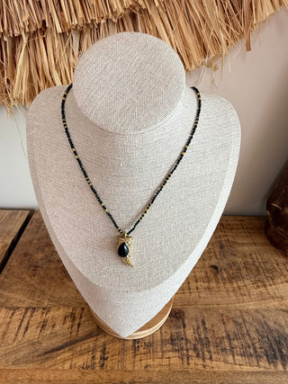 Collar cuerno piedra