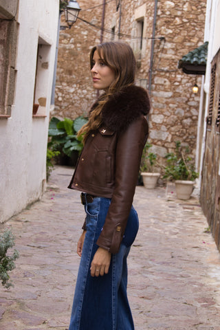 Chaqueta Efecto Piel con Cuello y Puños Desmontables
