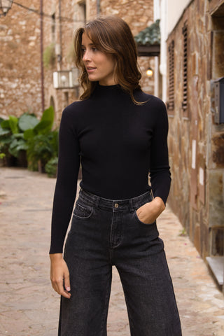 Jersey Básico Cuello Medio