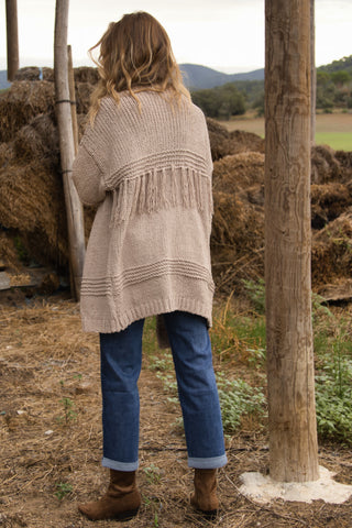 Cardigan flecos taupe