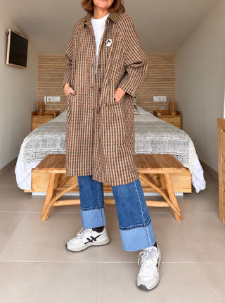 Abrigo de cuadros oversize