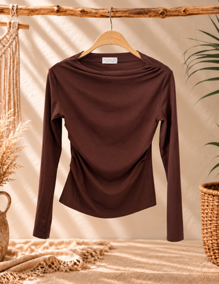 Camiseta drapeada chocolate