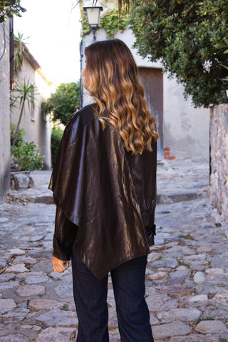 Chaqueta con capa desmontable