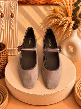 Merceditas con look vaquero